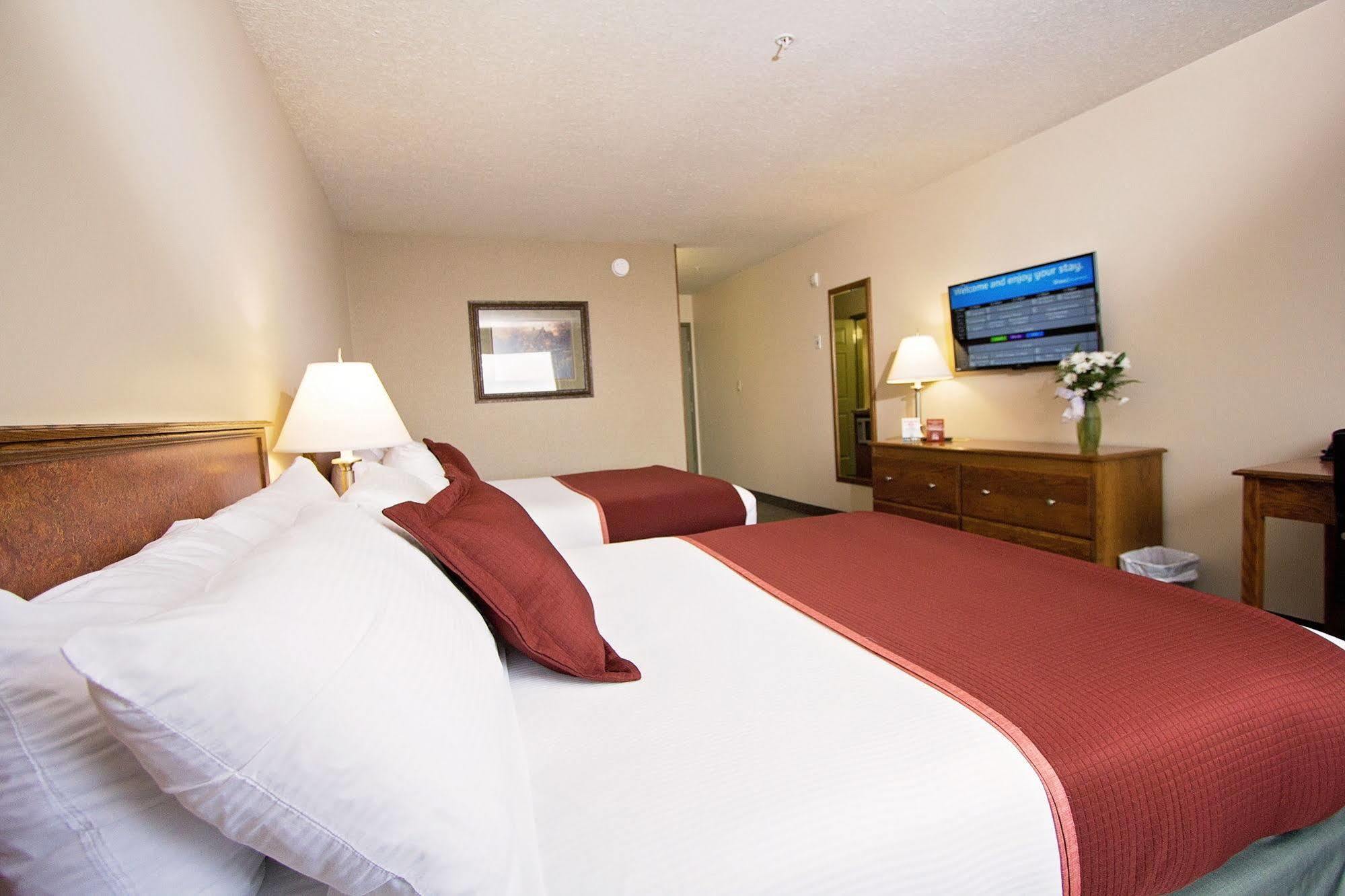 Service Plus Inns & Suites Drayton Valley Экстерьер фото
