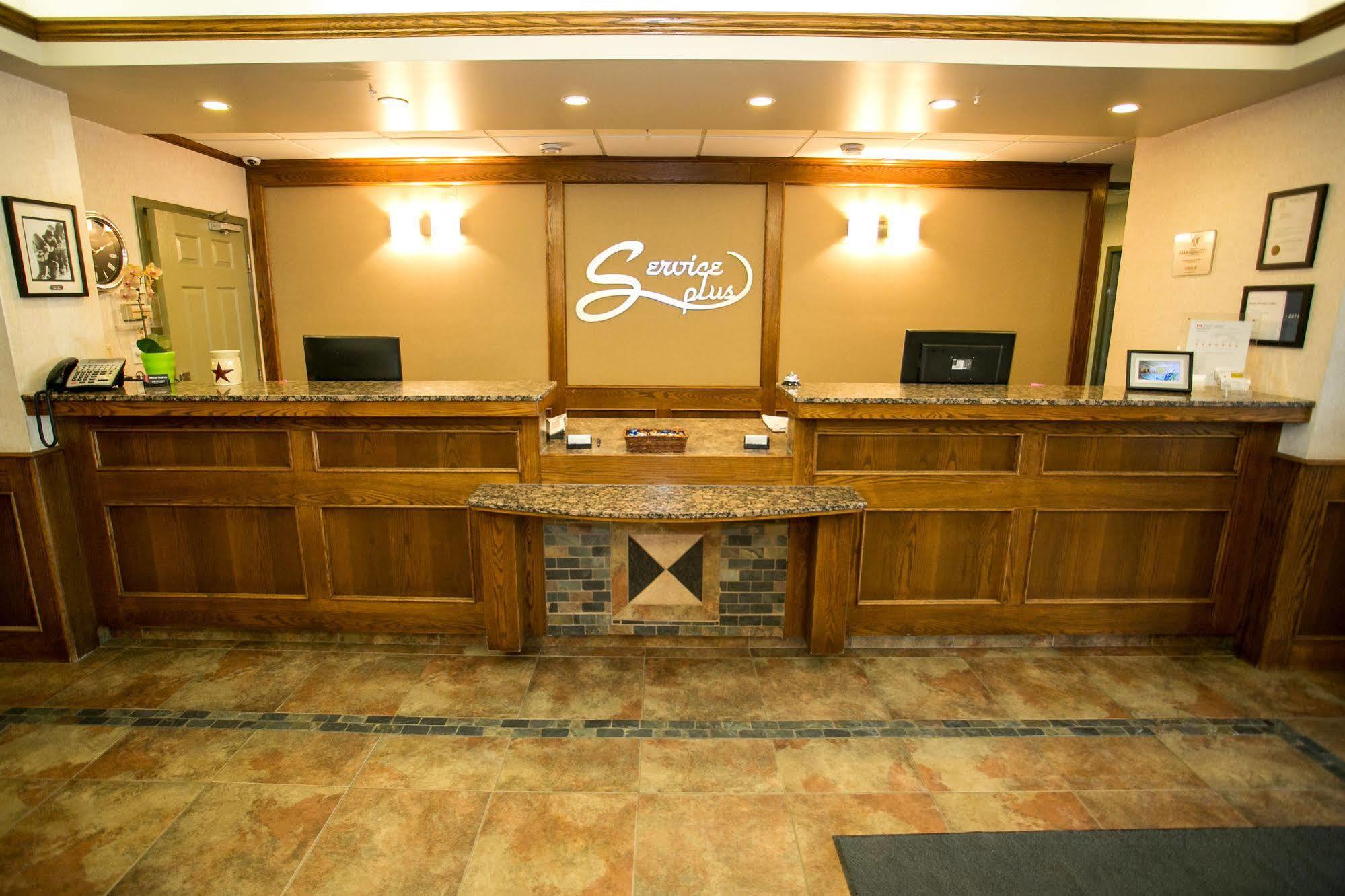 Service Plus Inns & Suites Drayton Valley Экстерьер фото